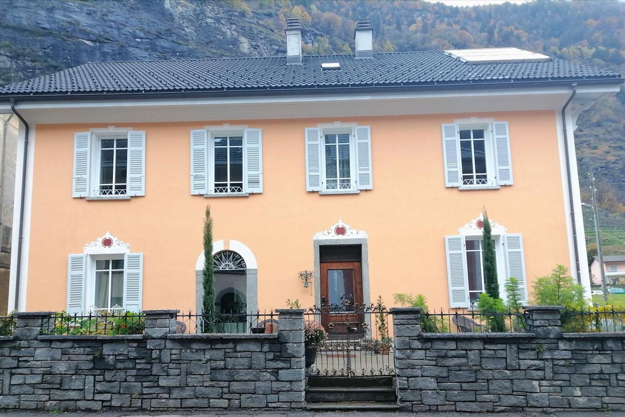 Casa Belgeri - Bed & Breakfast Dongio エクステリア 写真